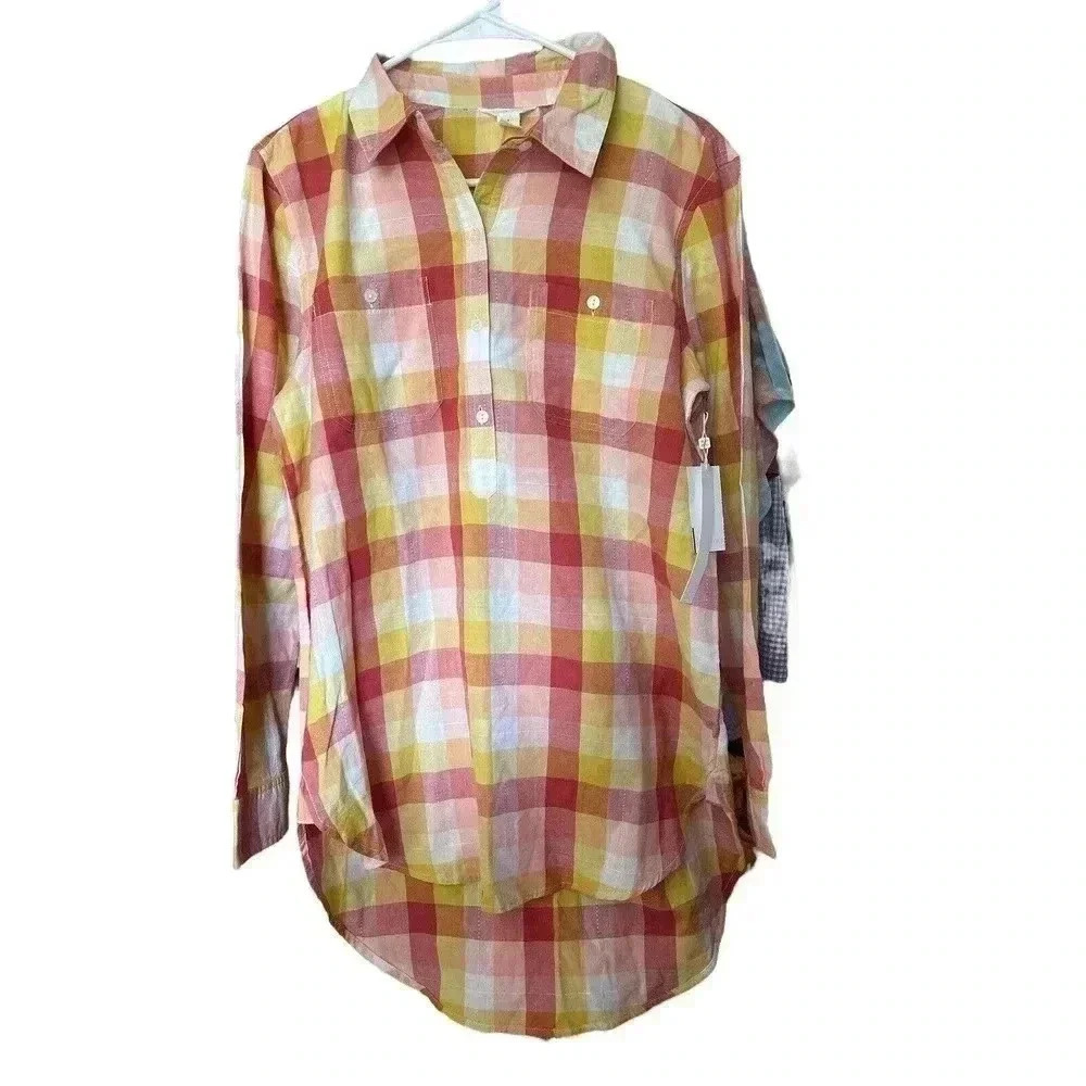 CASLON BUTTON UP SHIRT SIZE SMALL LONG SLEEVES